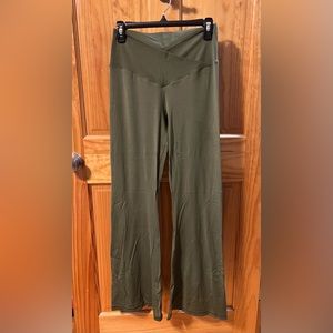 Offline by Aerie Flare Leggings XL